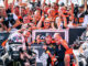 Pedro Acosta conquista al Red Bull Ring la sua prima storica vittoria in MotoGP, regalando a KTM un trionfo indimenticabile davanti al pubblico di casa. Dopo la delusione della Sprint, il giovane spagnolo reagisce da campione e inaugura una nuova era nella classe regina.